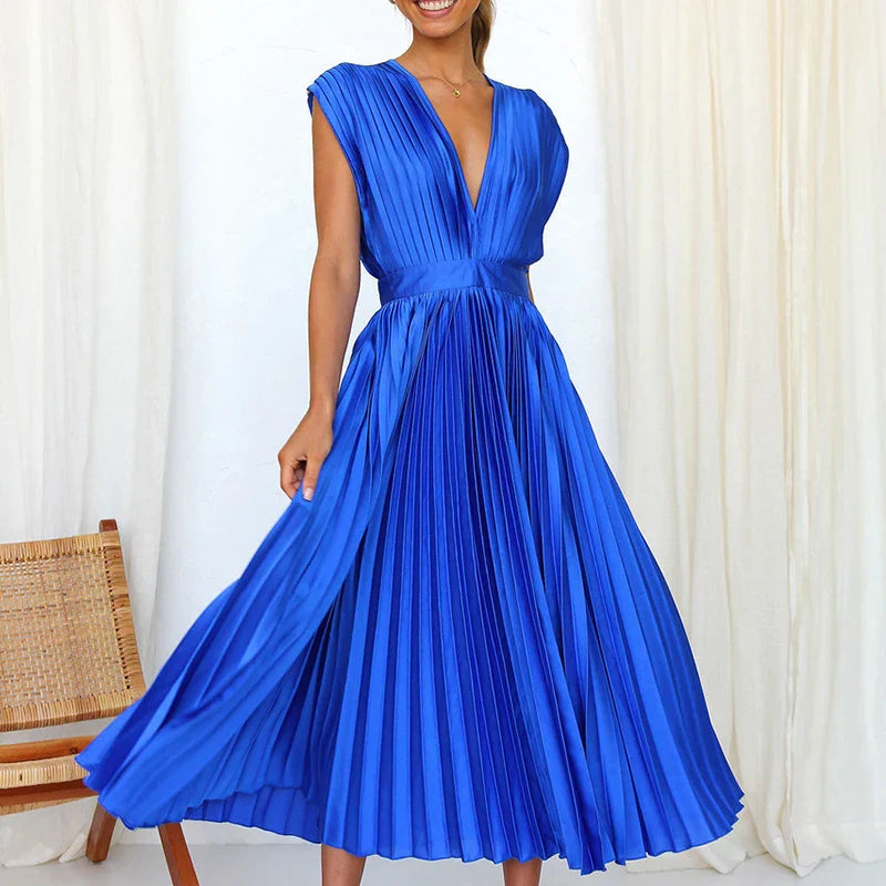 Gonny | Pleated V Neck Sleeveless Midi Dress