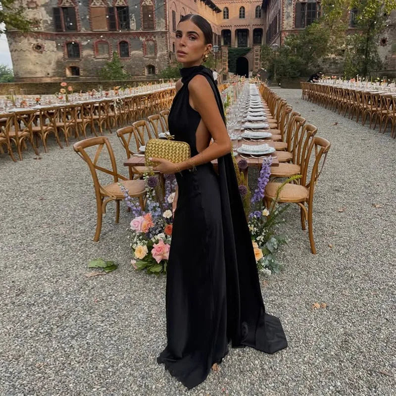 Lucila - Halter Neck Backless Maxi Dress