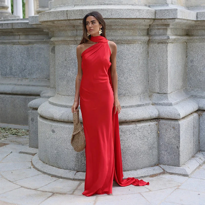 Lucila - Halter Neck Backless Maxi Dress