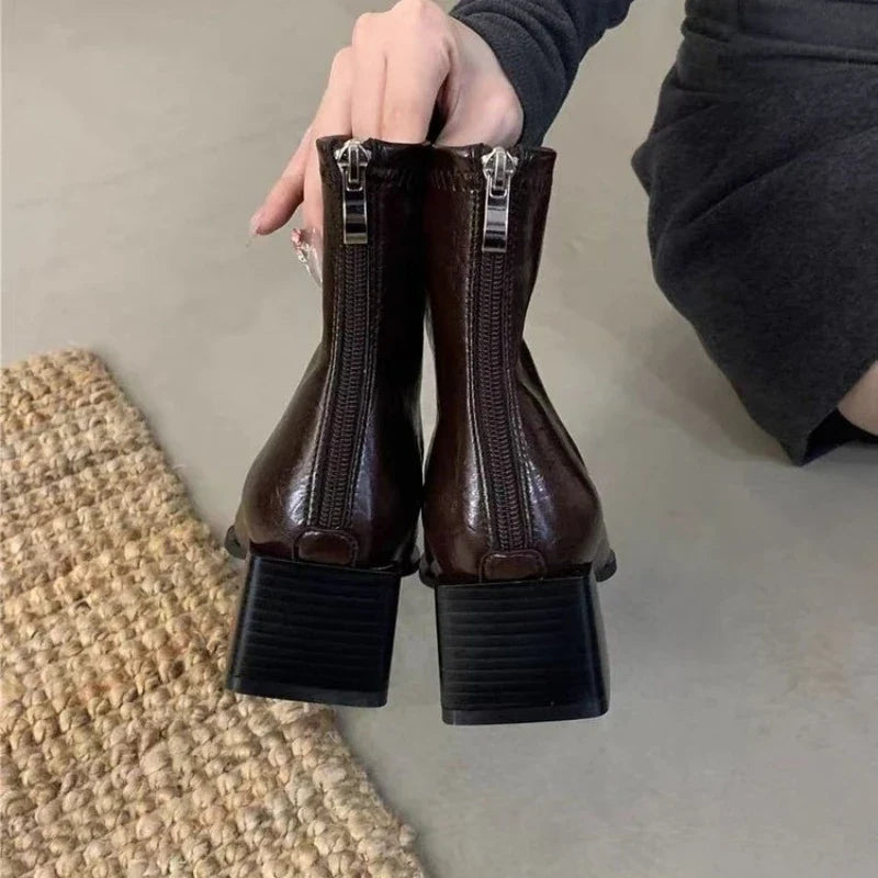 Laururea | Ankle Boots with Pointed Toe and Zipper
