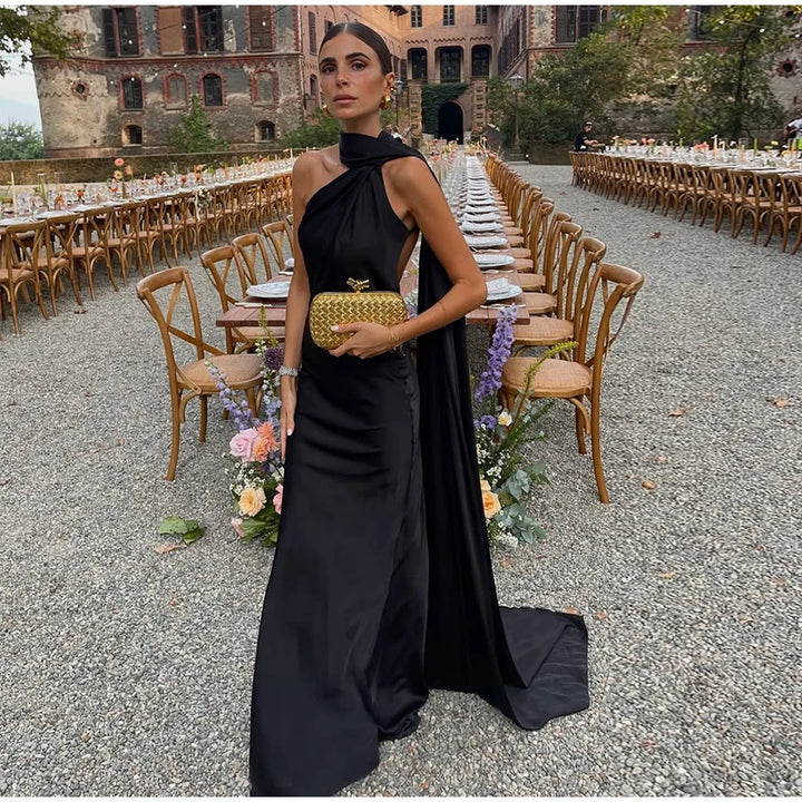 Lucila - Halter Neck Backless Maxi Dress