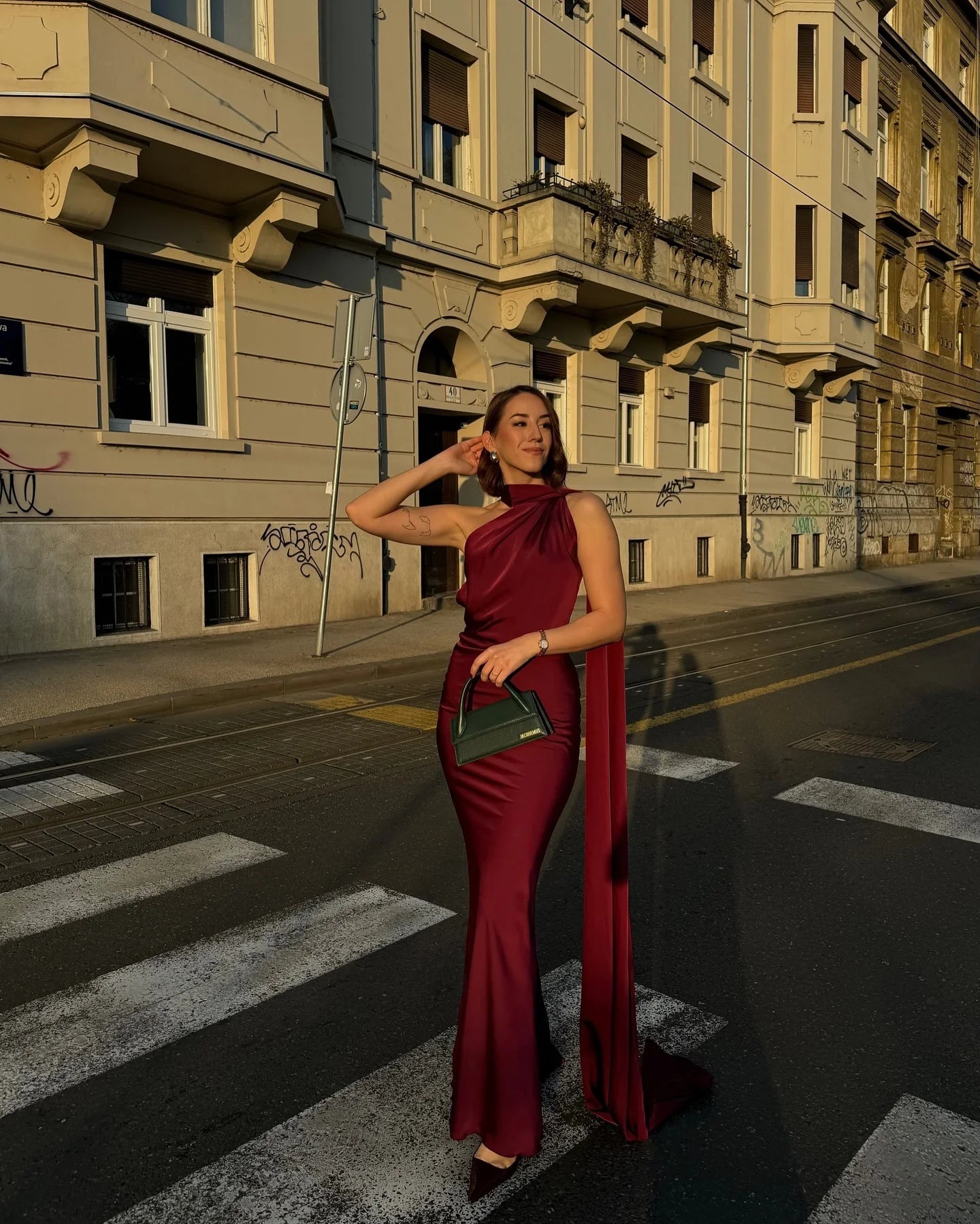 Lucila - Halter Neck Backless Maxi Dress