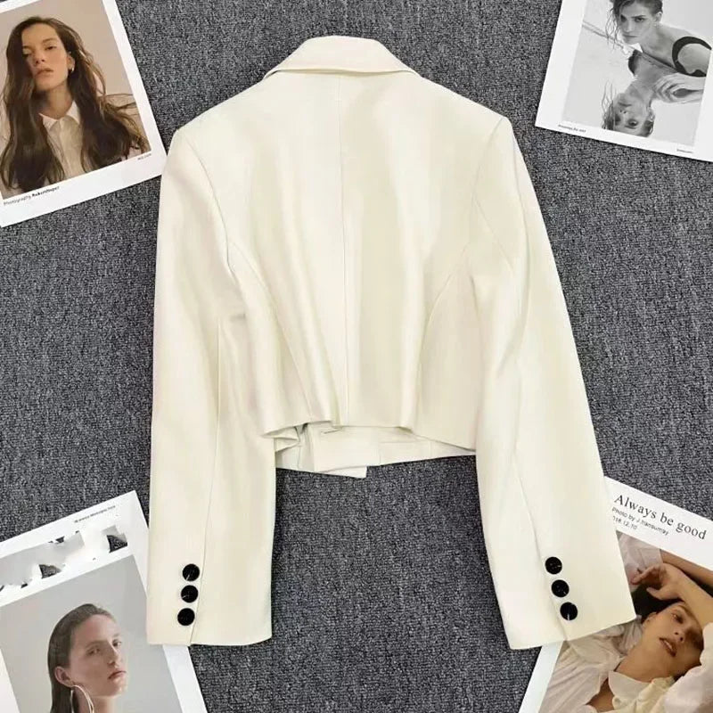 Opheaa | Cropped Blazer with Notched Lapel