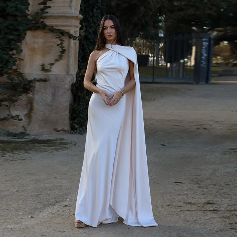 Lucila - Halter Neck Backless Maxi Dress