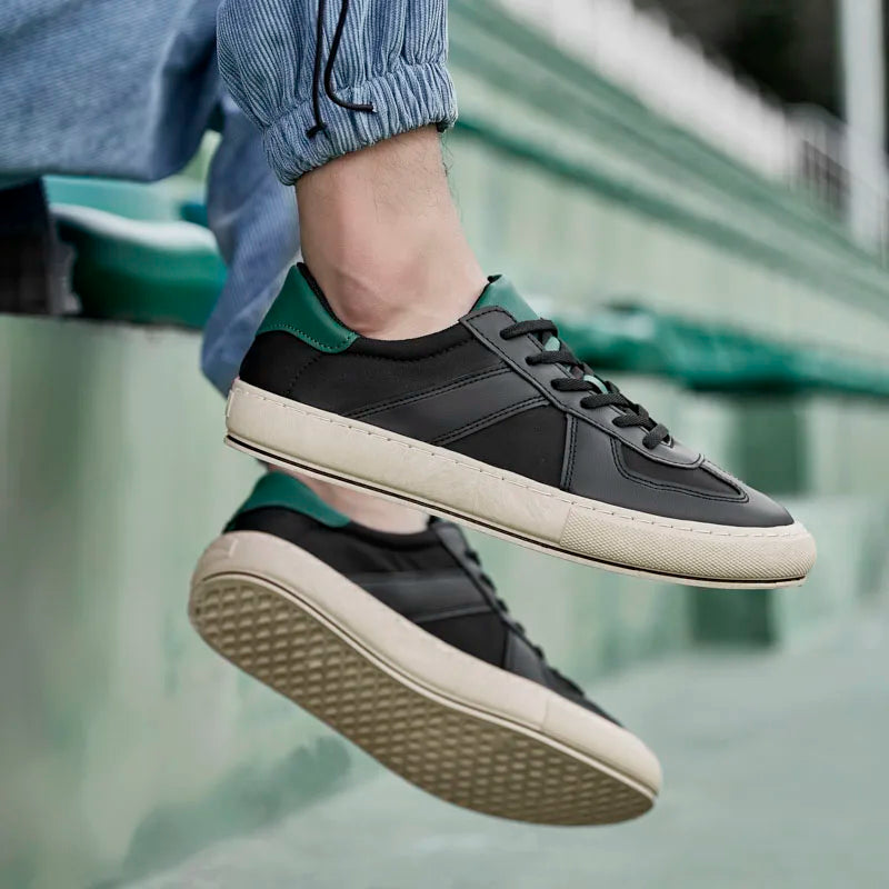 Zimo - Low Top Lace Up Contrast Heel Sneakers