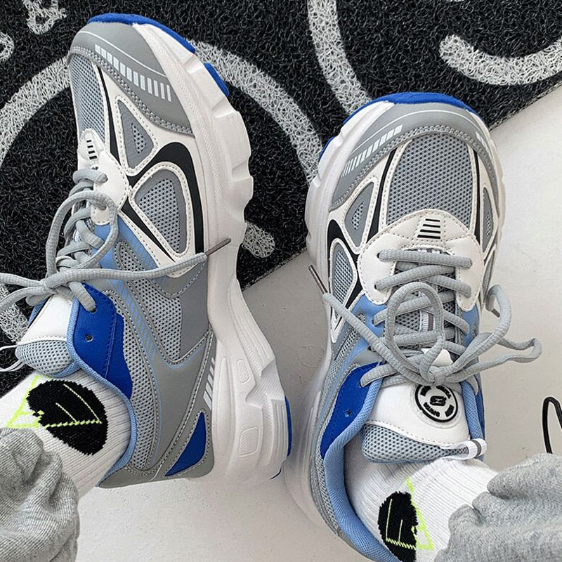 Unisex sneaker flach | Sneakers with Classic Lace-Up Design