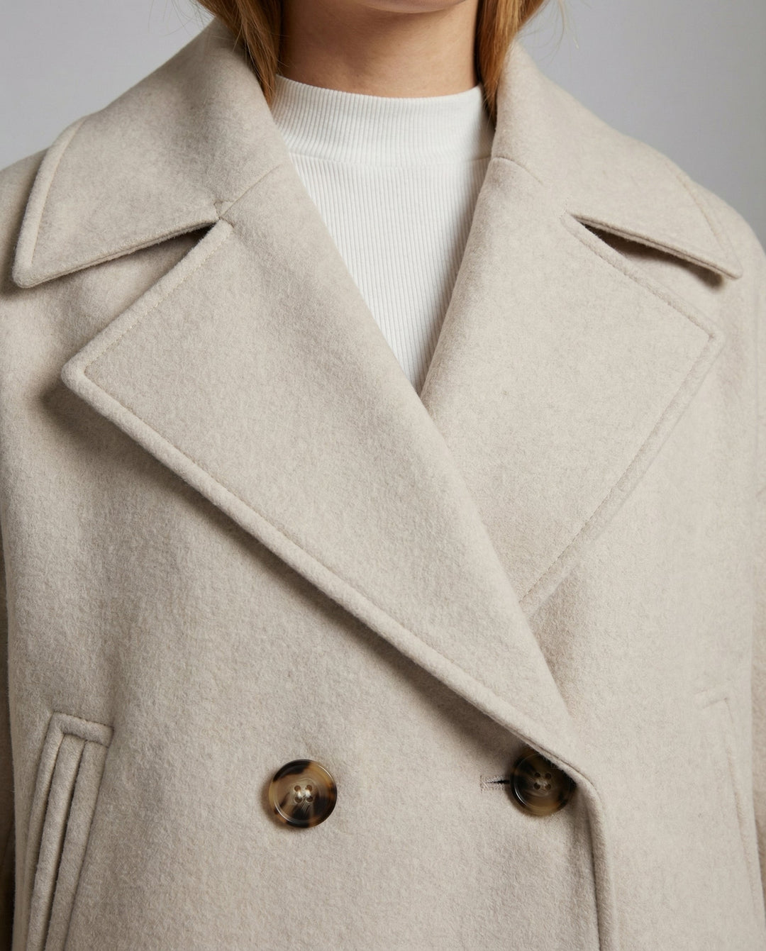 Lorraine | Jacket with Double-Breasted Buttons and Cropped Hem