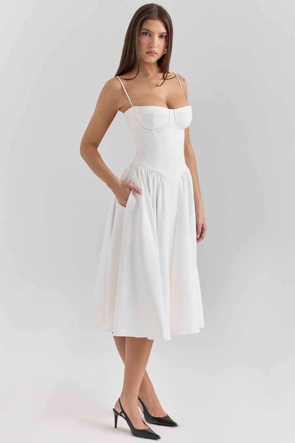 Maissa | Sleeveless Sweetheart Neck Midi Dress