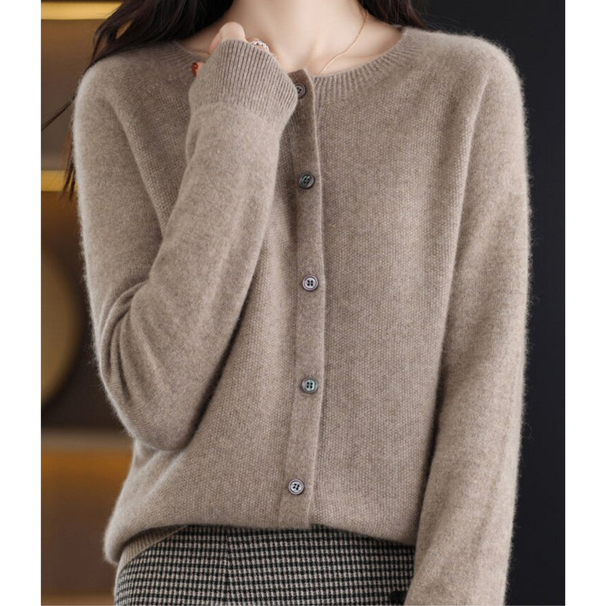 Mary | Cardigan With Round Neck and Long Sleeves