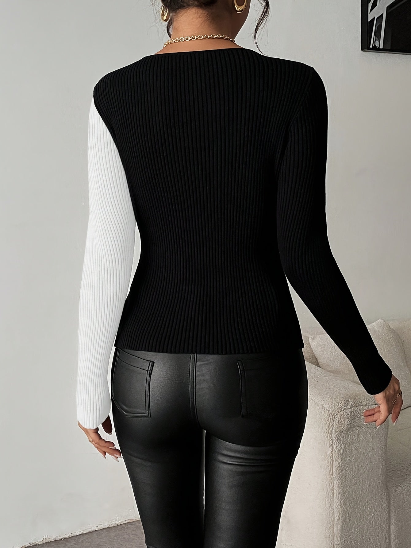 Rachel | Blouse With V-Neck Color-Block Crossover Design