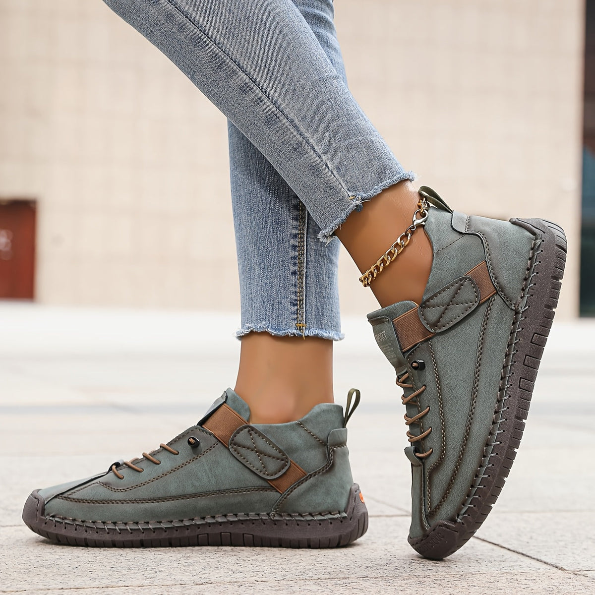 Allison | Sneakers Low Top Lace Up Hook Loop