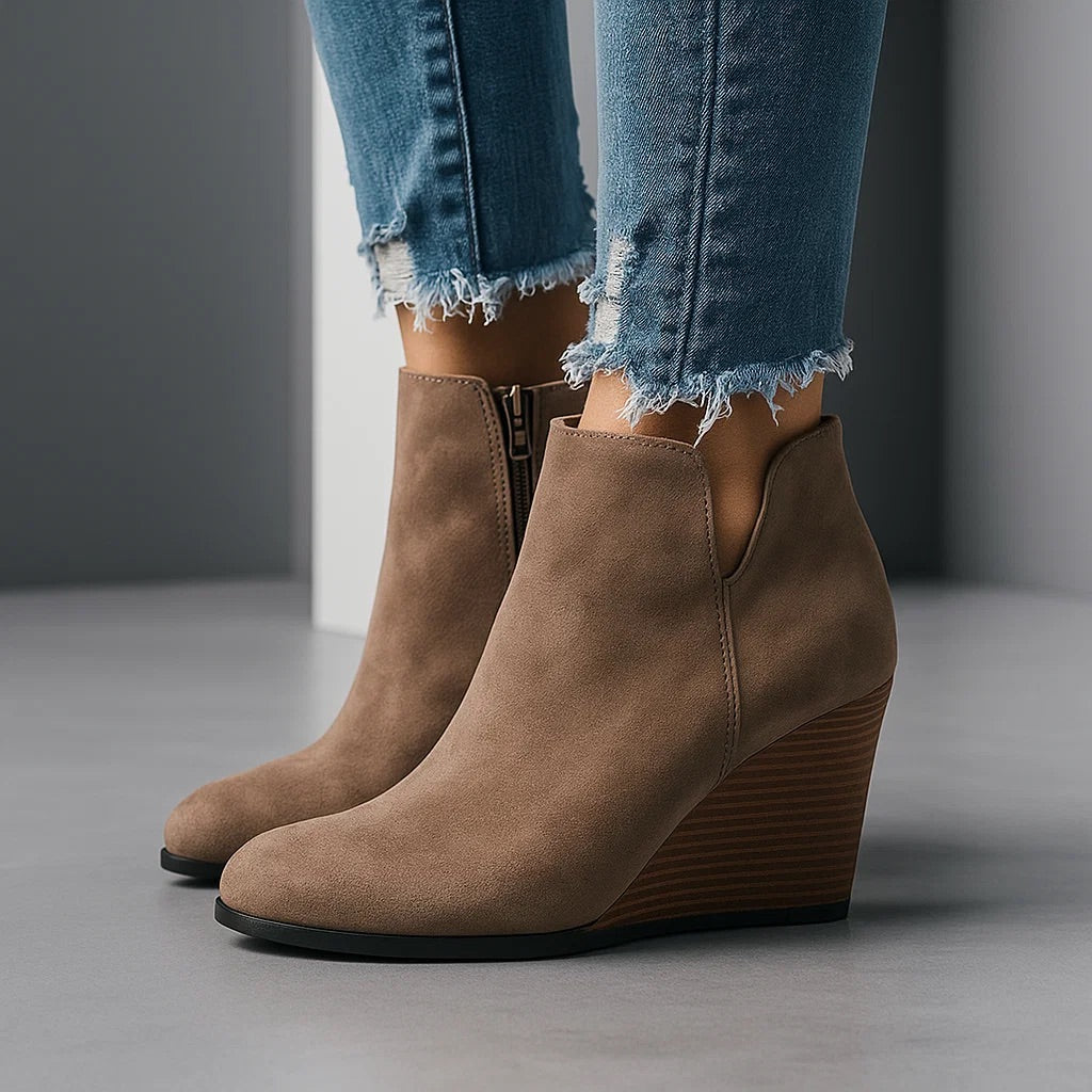 Celina | Ankle Boots With Wedge Heel and Zipper