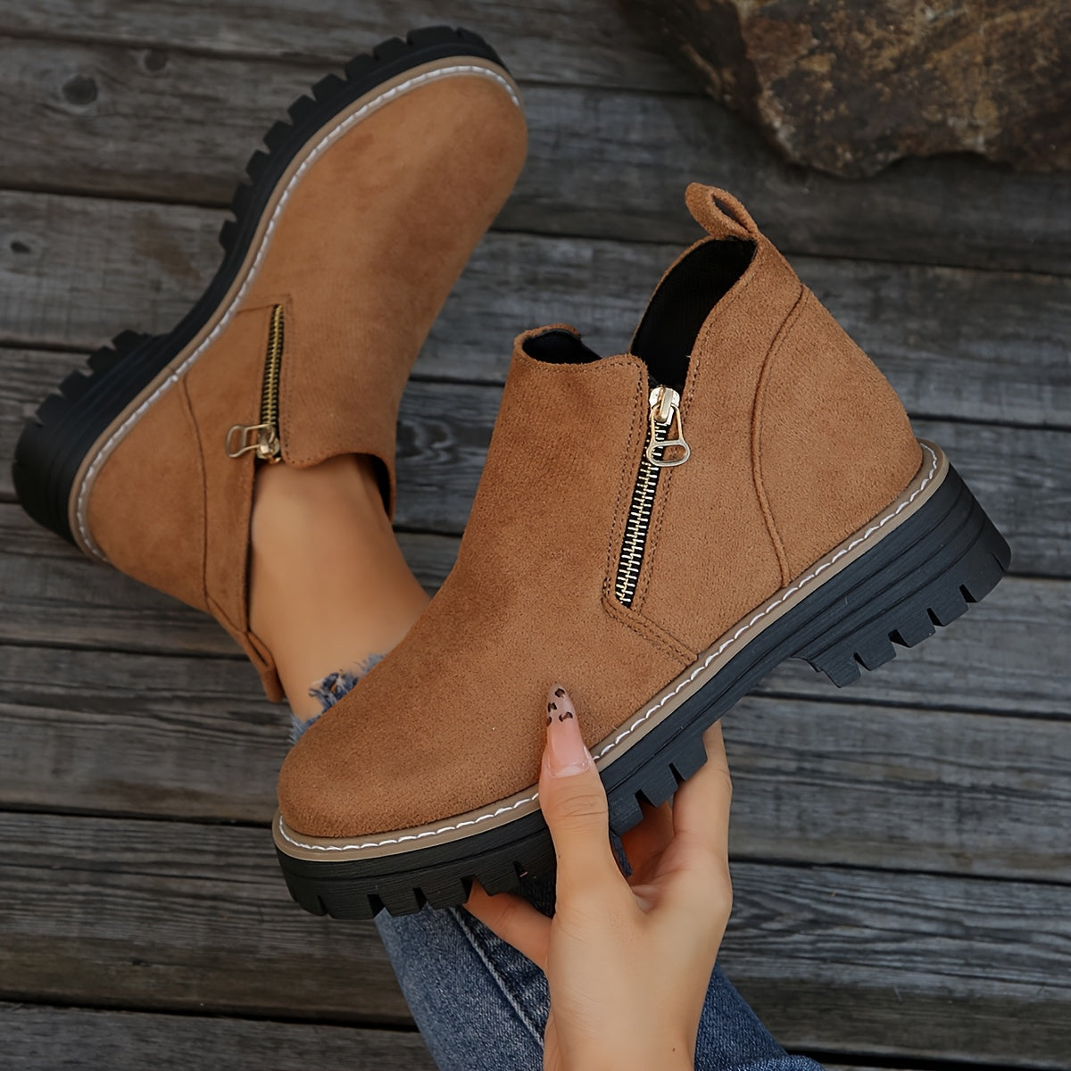 Aileen | Ankle Boots With Side Zipper Lug Sole