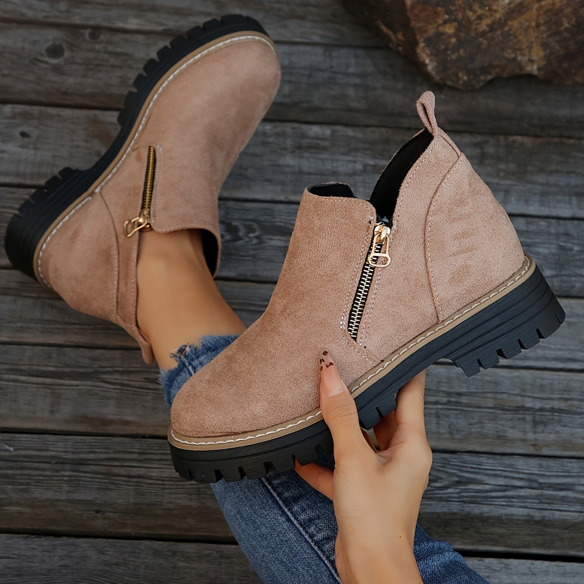 Aileen | Ankle Boots With Side Zipper Lug Sole