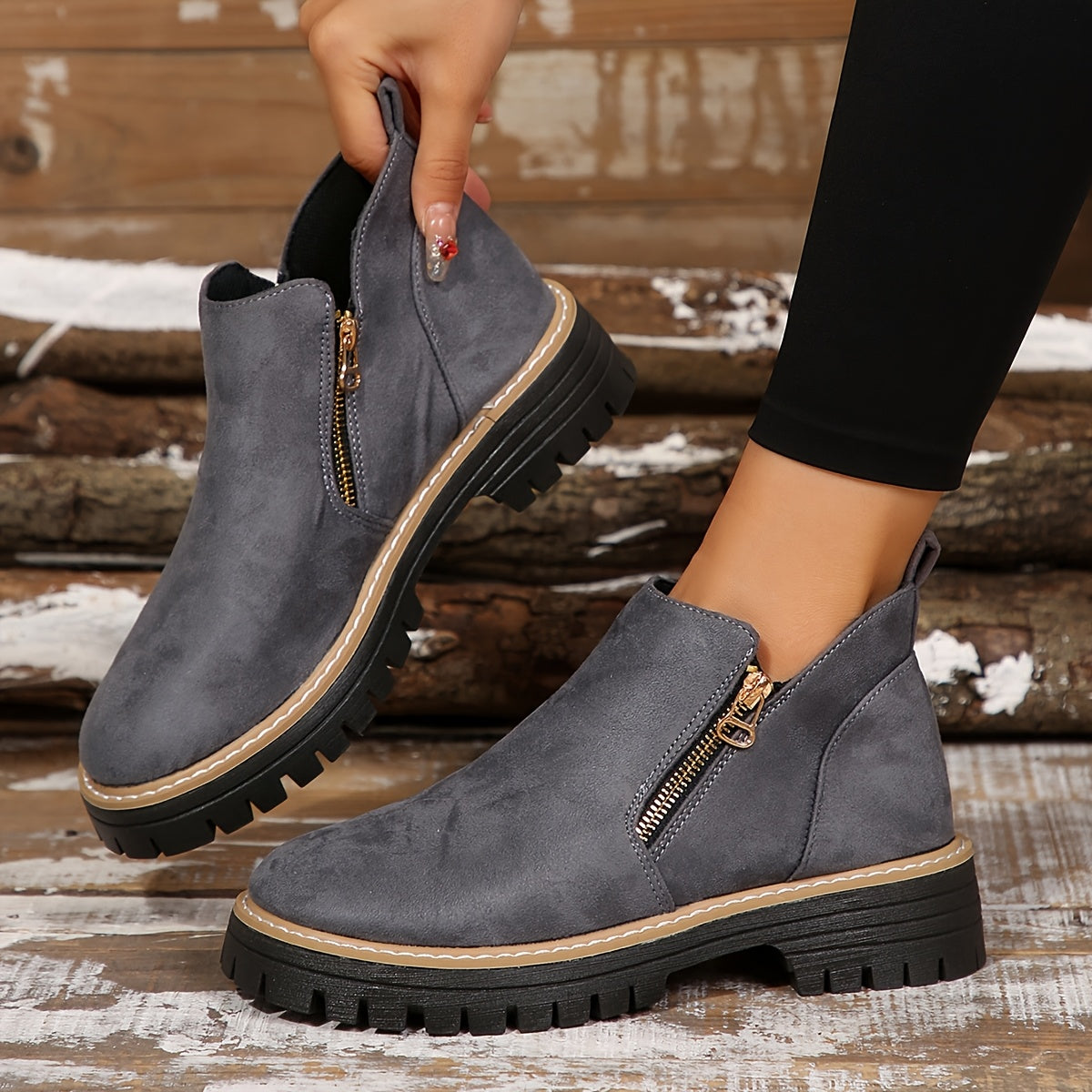 Aileen | Ankle Boots With Side Zipper Lug Sole