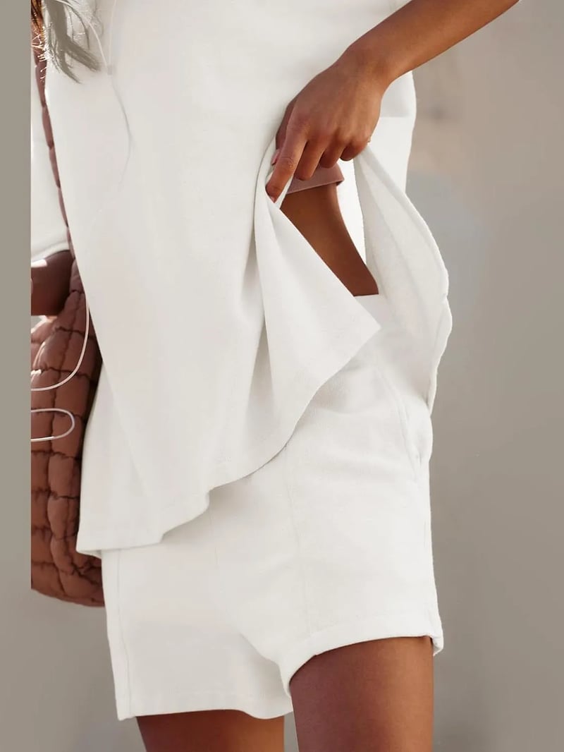 Iselin | Two-Piece Round Neck Shorts Set