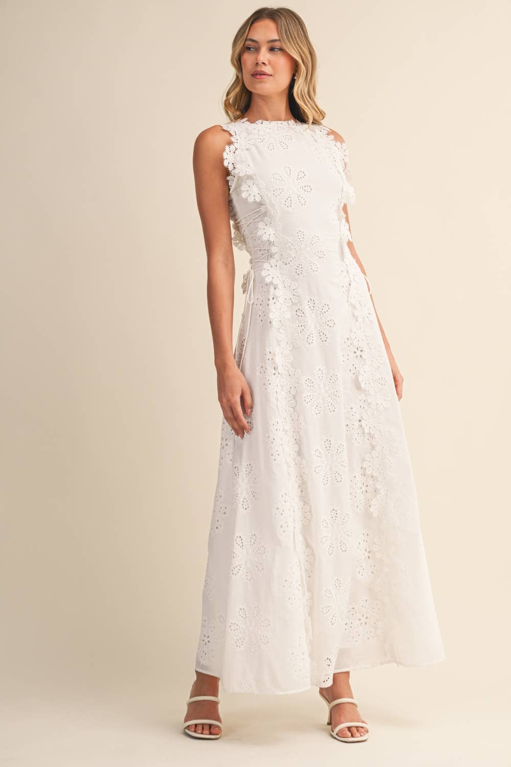 Azalia | Sleeveless Floral Lace Maxi Dress