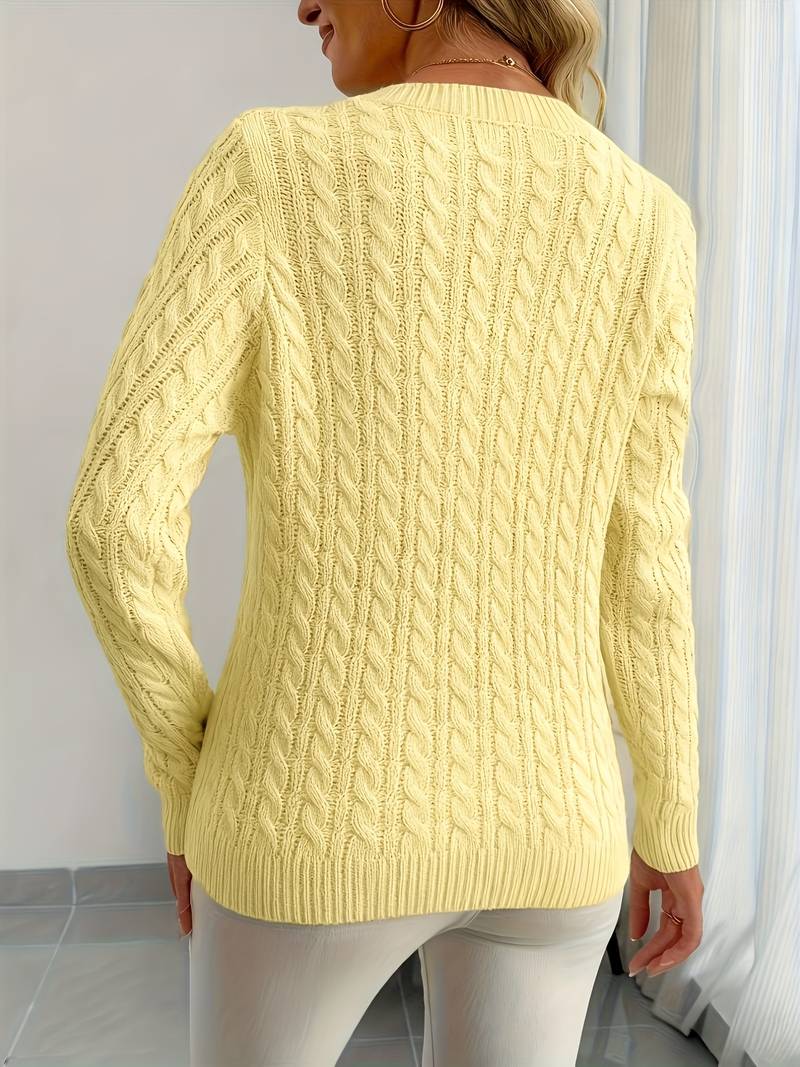 Zivah | Cable Knit V-Neck Long Sleeve Sweater
