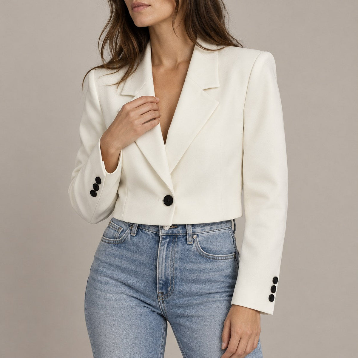 Opheaa | Cropped Blazer with Notched Lapel