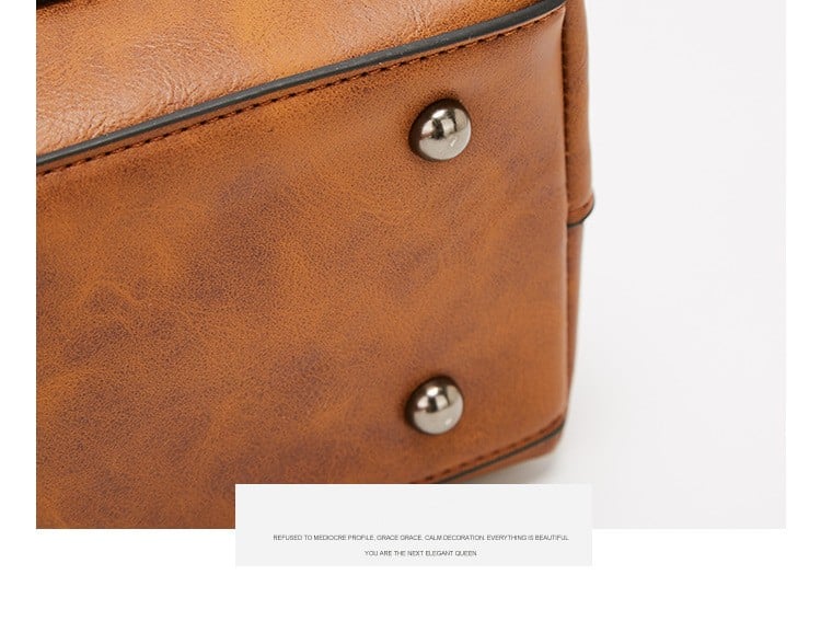 Britney | Leather Shoulder Bag With Front Pockets
