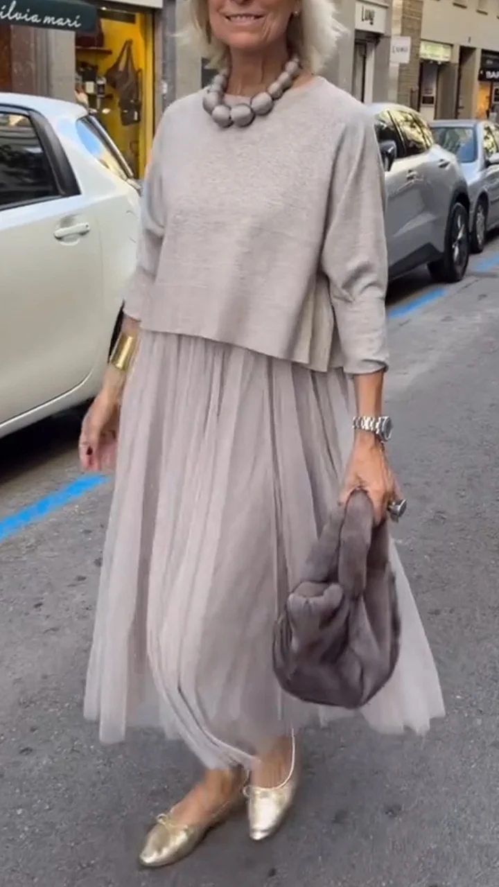 Efrata | Layered Pleated Midi Long Sleeve Dress