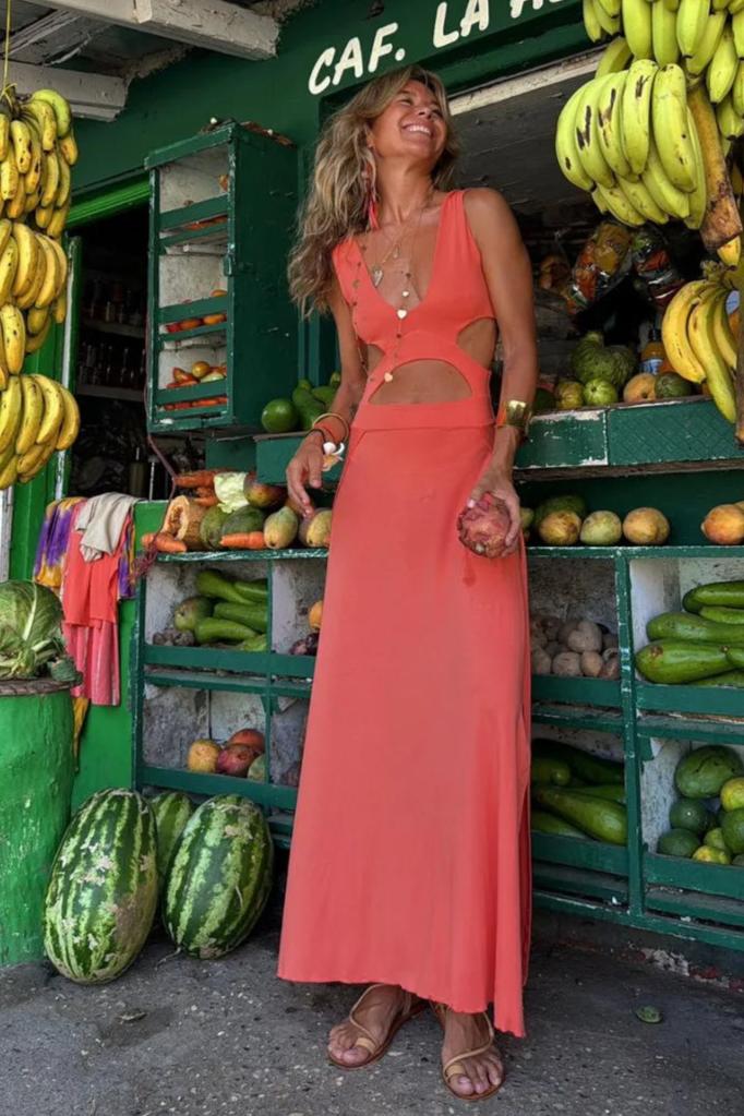 Teigra | Maxi Dress V Neck Cutout Slit