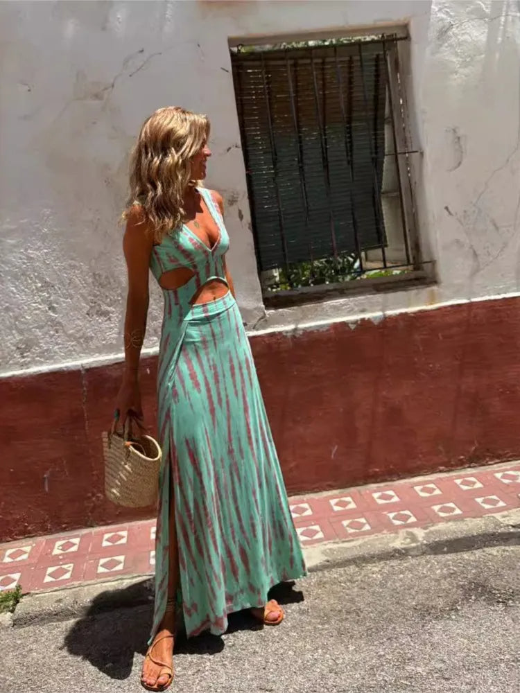 Teigra | Maxi Dress V Neck Cutout Slit