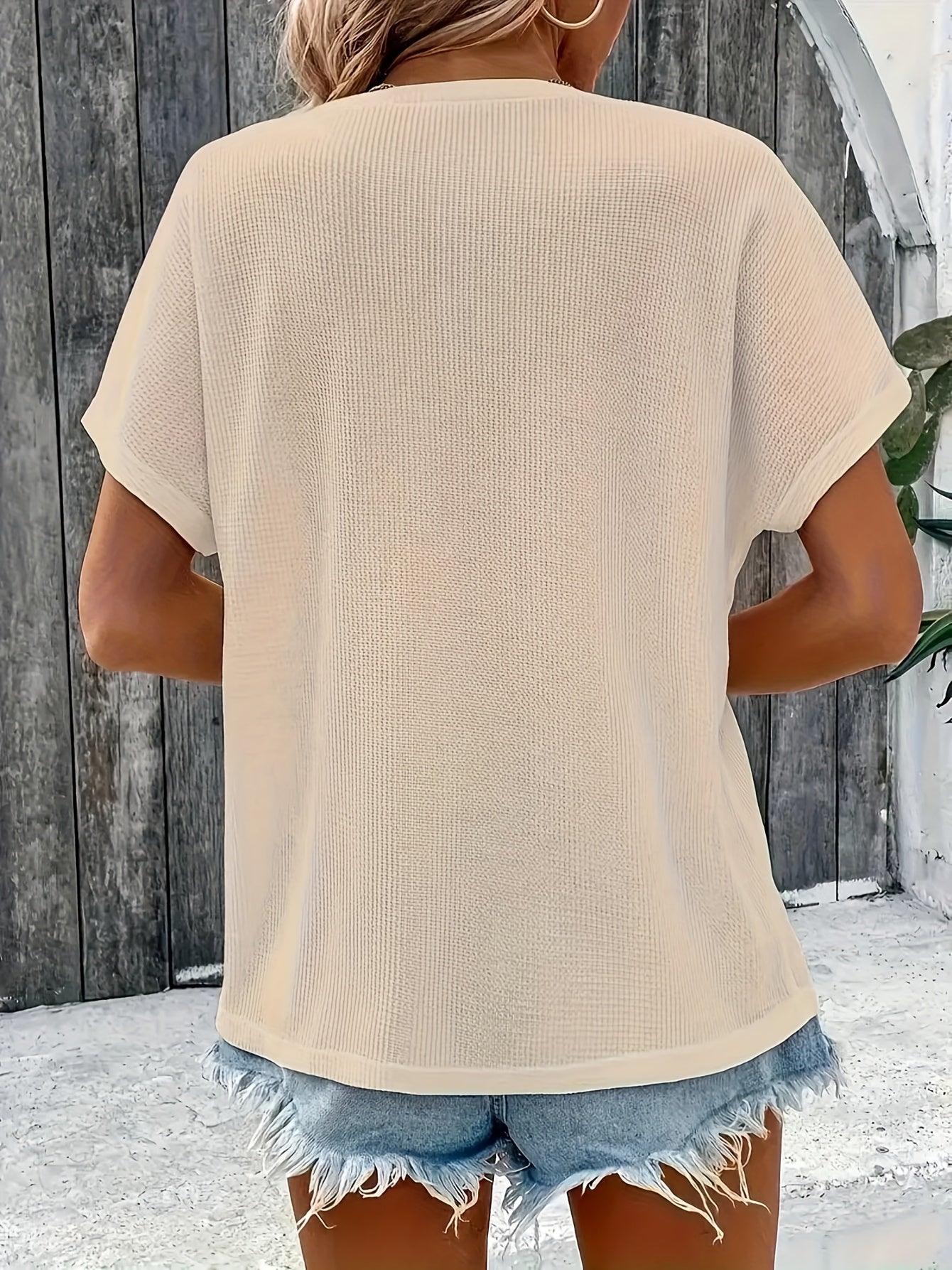 Marylou | Crew Neck Button Front Short Sleeve Top