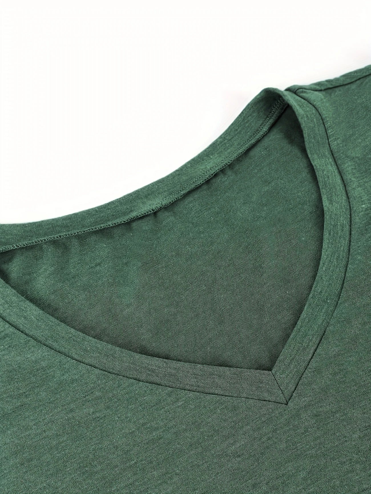 Kizzy | V-Neck Puff Sleeve T-Shirt
