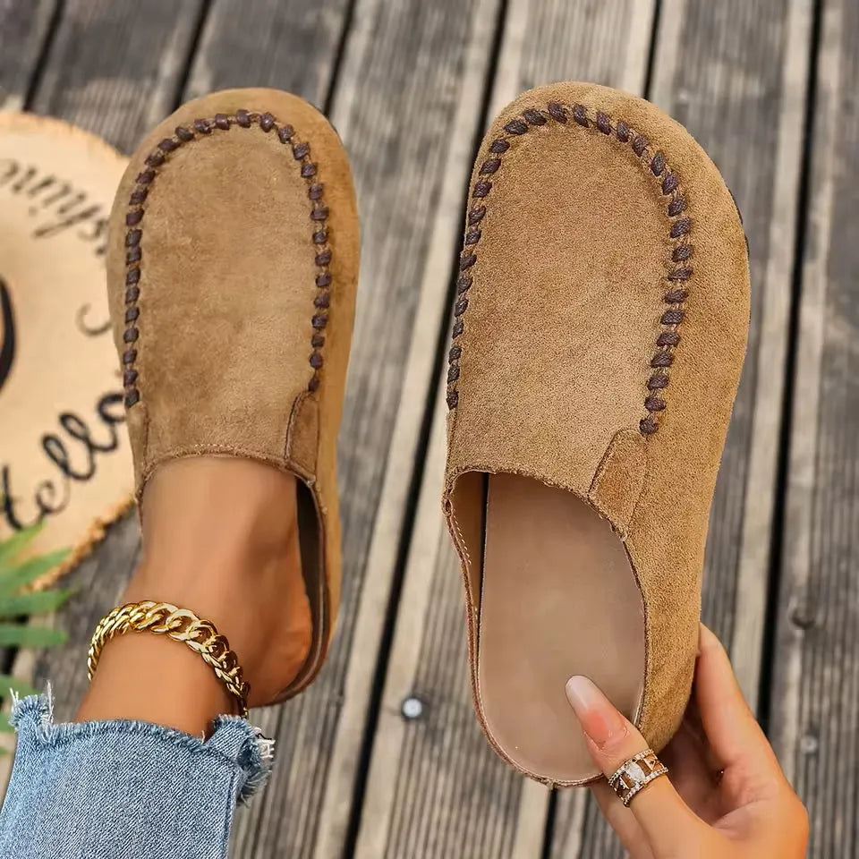 Wendi | Slip-On Closed Toe Suede Clogs