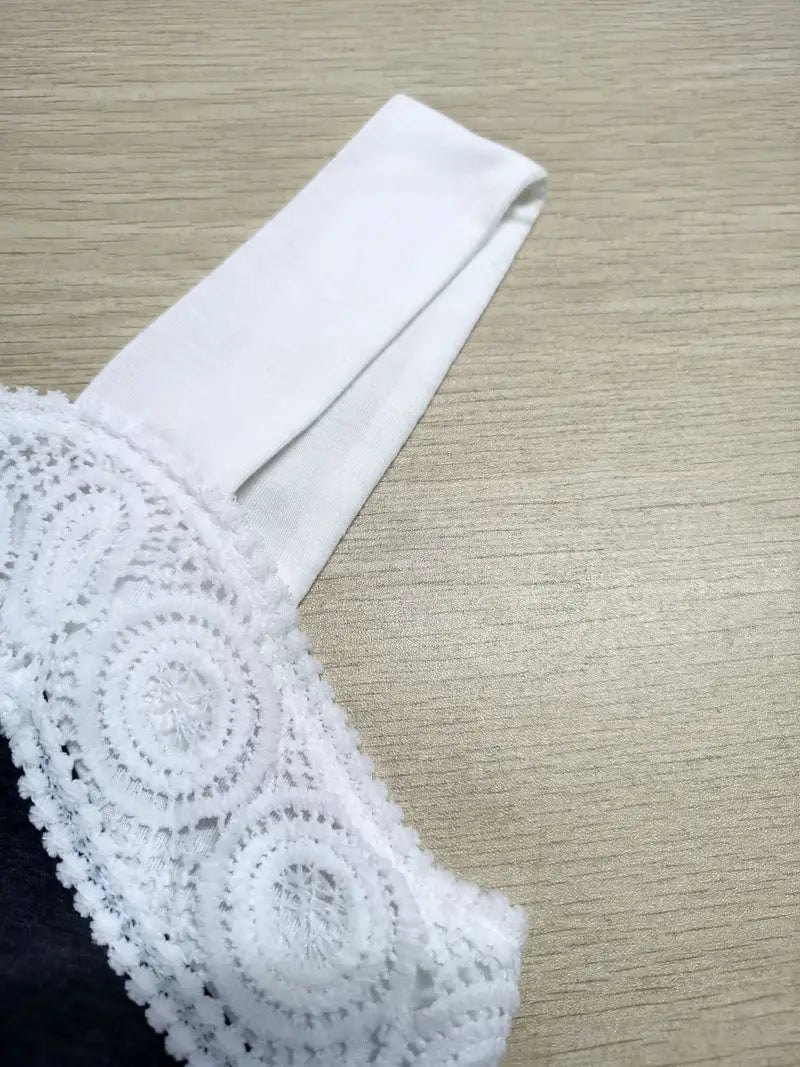 Malinda | Sleeveless Lace Trim Button Tank Top