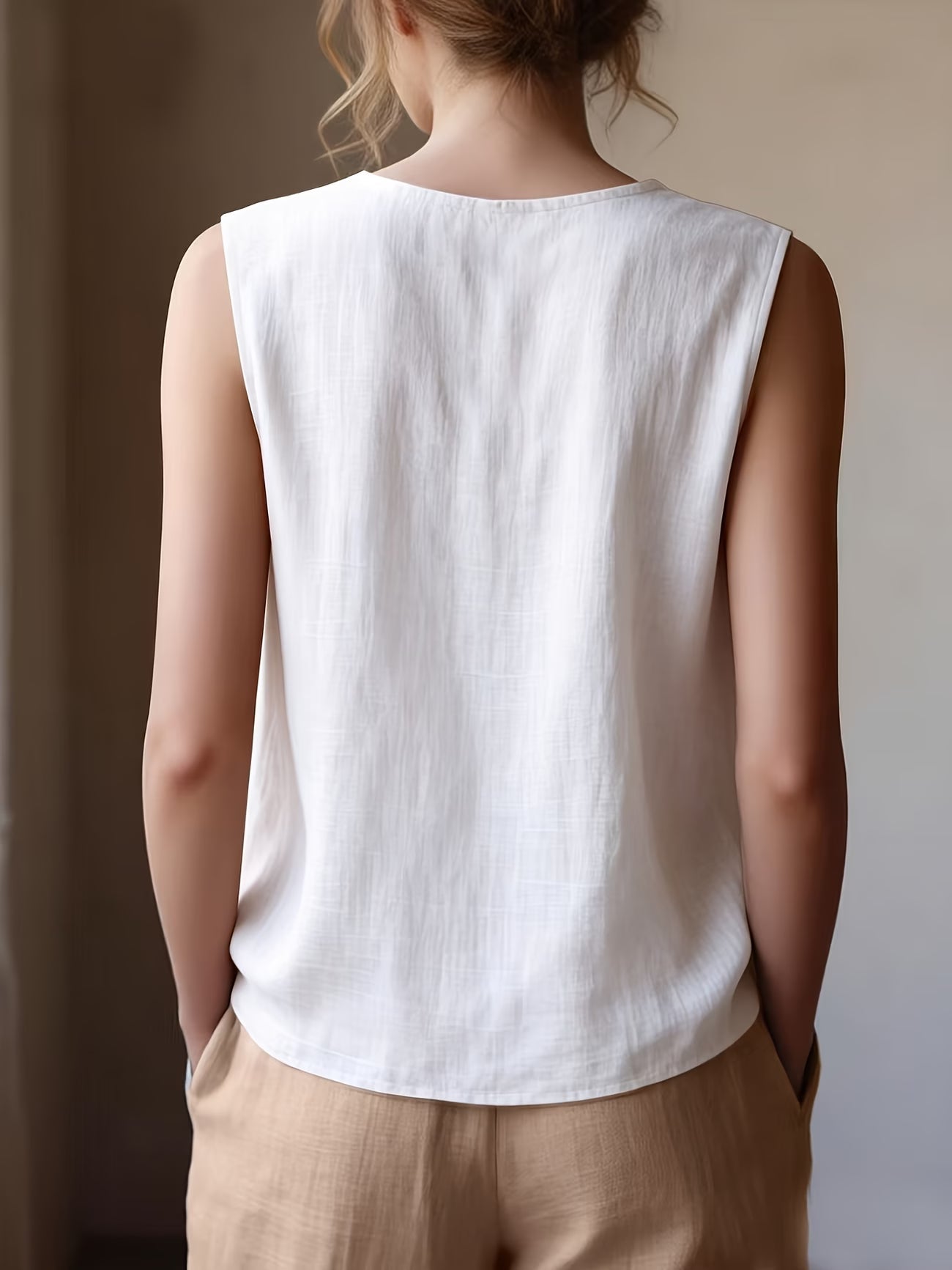 Safiya | Sleeveless Ruffle Neck Loose Blouse
