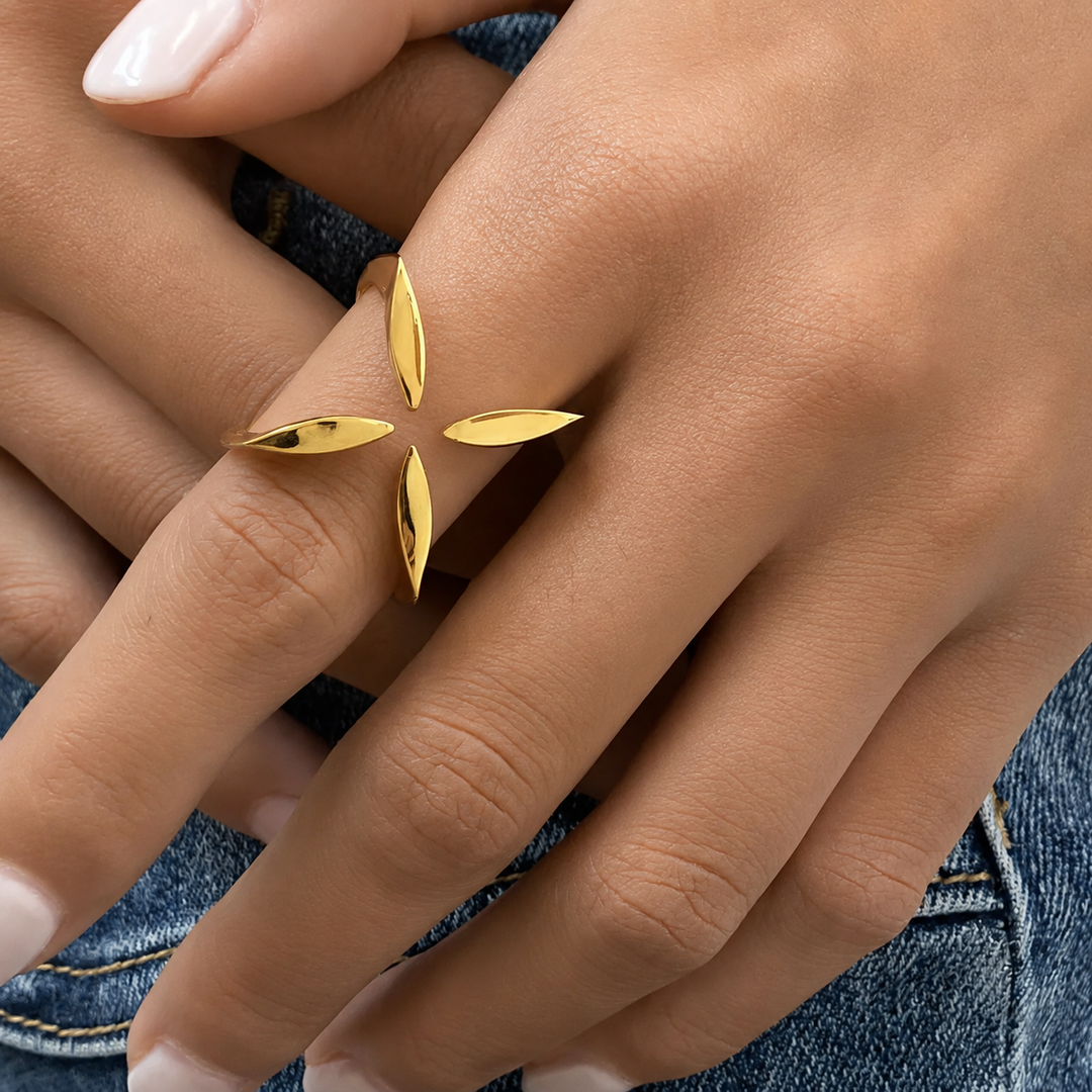 Gerti | Open Leaf Design Statement Ring