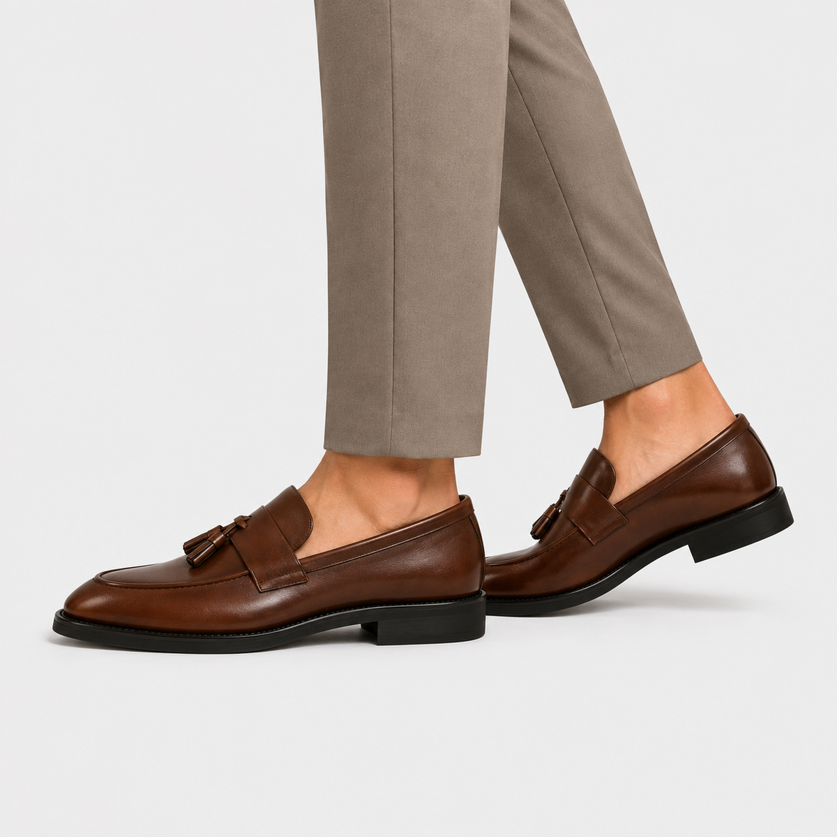 Leonides | Loafers With Tassels and Low Block Heels