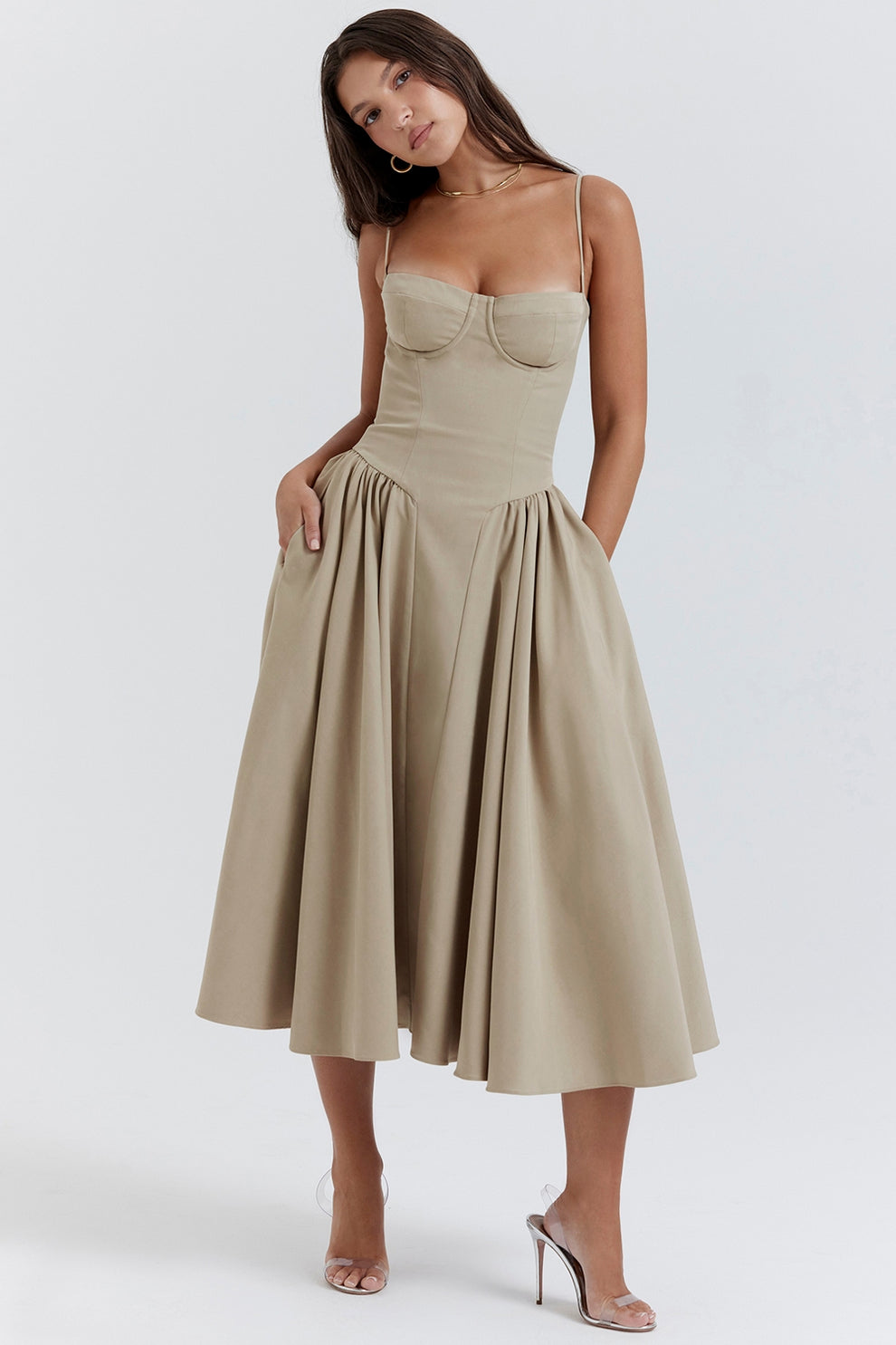 Maissa | Sleeveless Sweetheart Neck Midi Dress