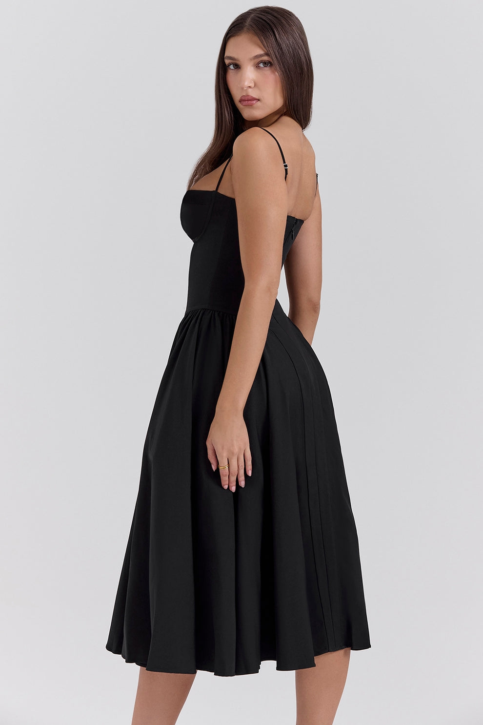 Maissa | Sleeveless Sweetheart Neck Midi Dress