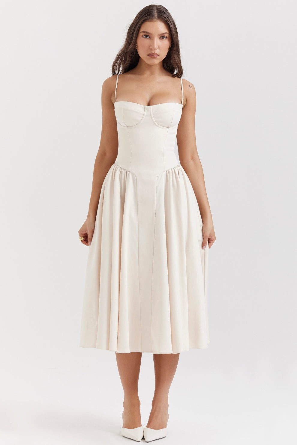 Maissa | Sleeveless Sweetheart Neck Midi Dress