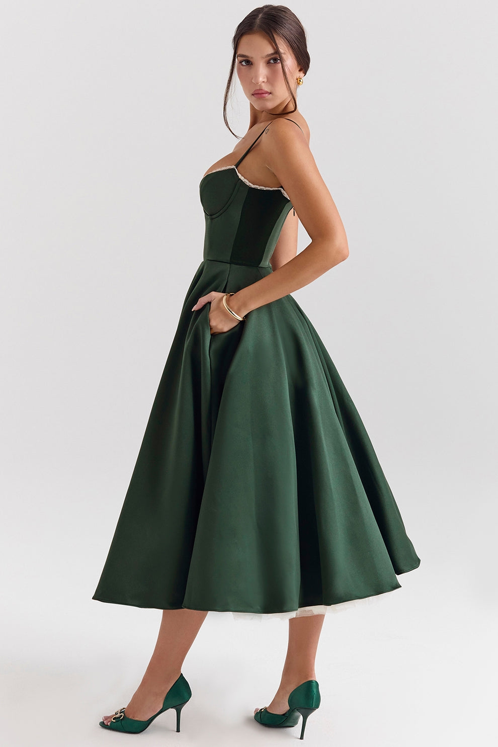 Arestina | Sleeveless Midi Dress with Tulle Hem