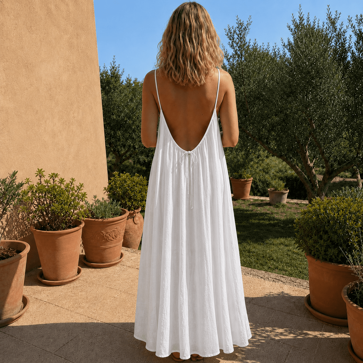 Diandra | Spaghetti Strap Low Back Maxi Dress
