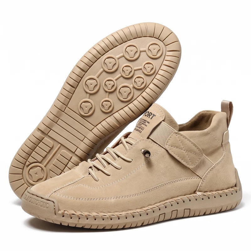 Theresia | Sneakers With Round Toes and Stitched Panels