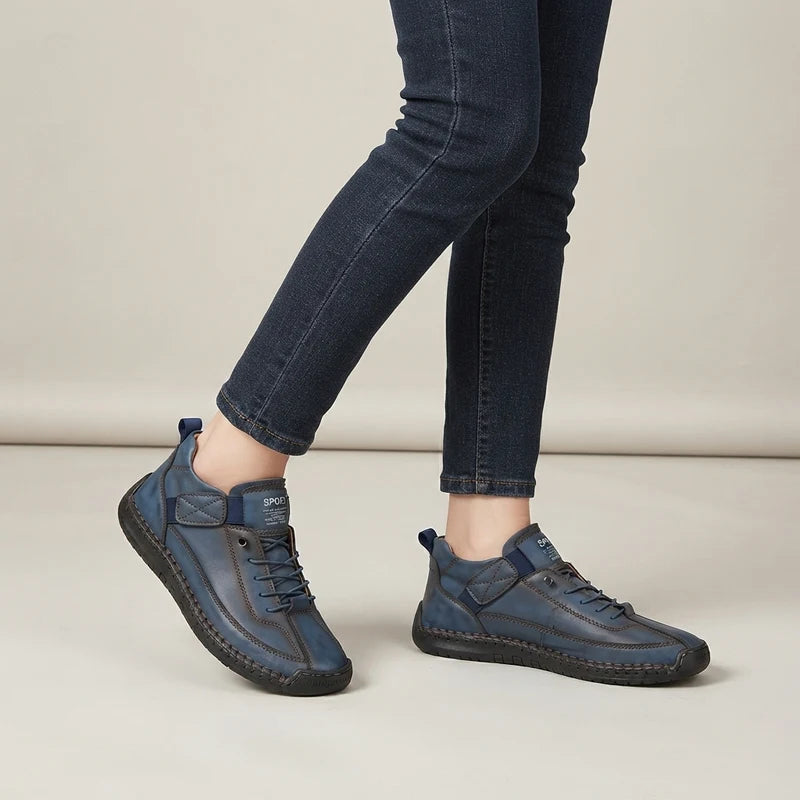 Theresia | Sneakers With Round Toes and Stitched Panels