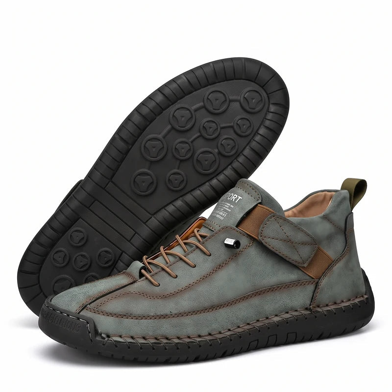 Theresia | Sneakers With Round Toes and Stitched Panels