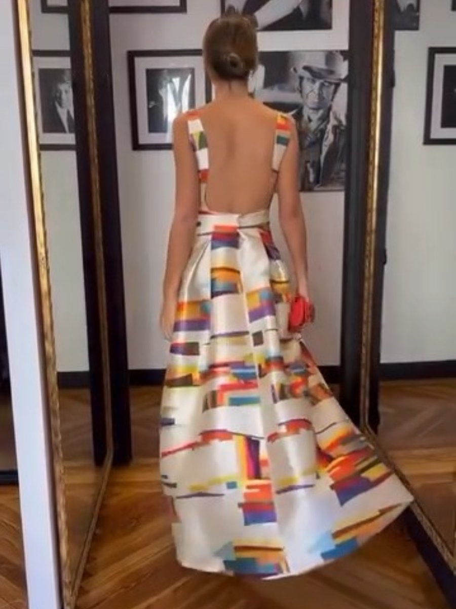 Vivien | Maxi Dress Geometric Print Open Back