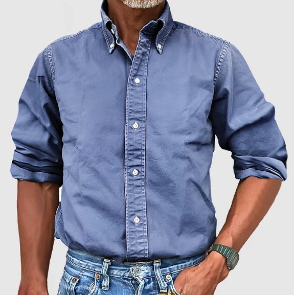 Alejandro | Classic Button-Up Shirt in Khaki
