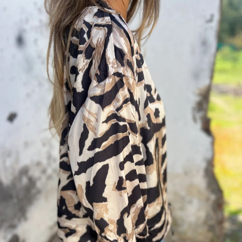 Leezi | Abstract Print Zip Front Jacket